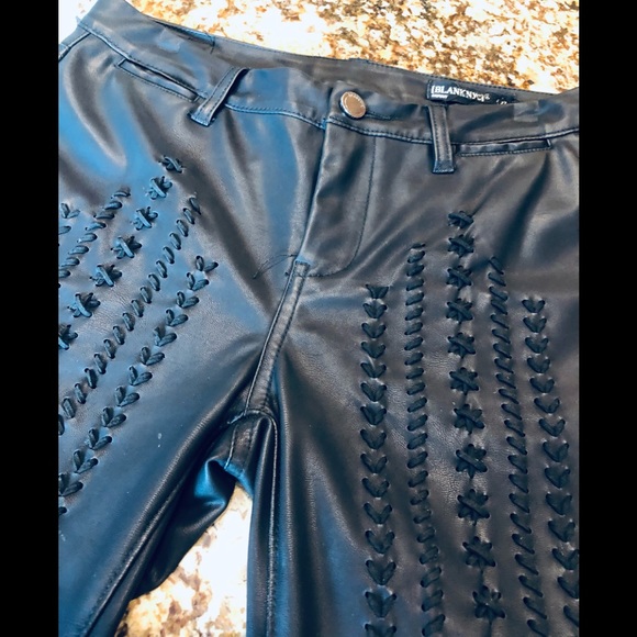 BLANK NYC Black Faux Leather Vegan Whipstitch Rock & Roll Jeans! Size 27 - Picture 14 of 15